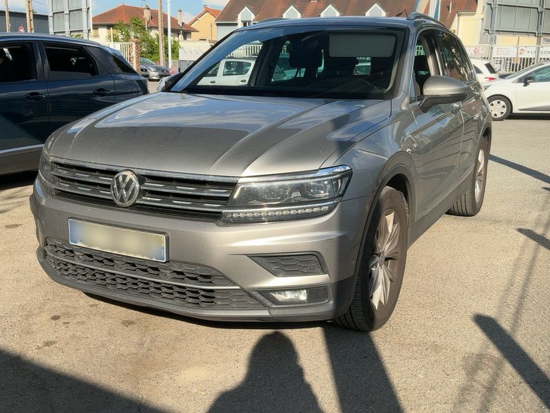 Volkswagen Tiguan 2.0 TDI — 1/8