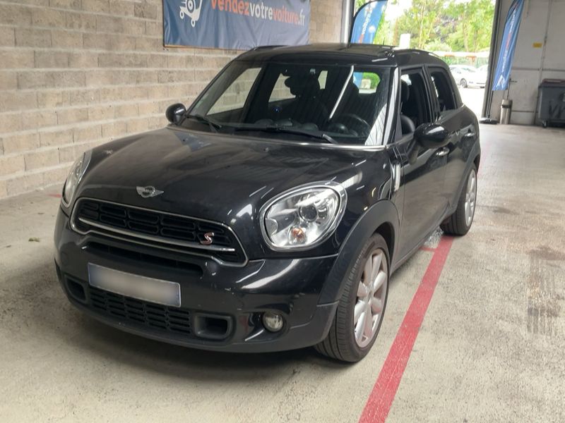 MINI Countryman Cooper S — 1/8