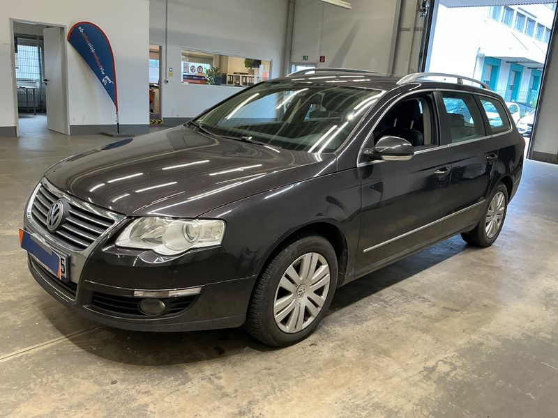 Volkswagen Passat 2.0 TDI — 1/8