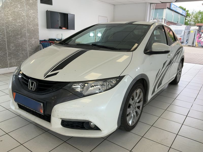Honda Civic 1.6 DTEC — 1/8