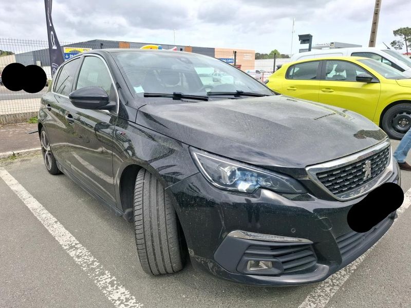 Peugeot 308 2.0 Blue-HDi — 1/8
