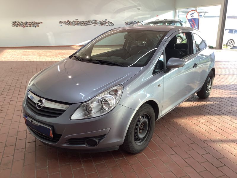 Opel Corsa 1.0 — фото 1