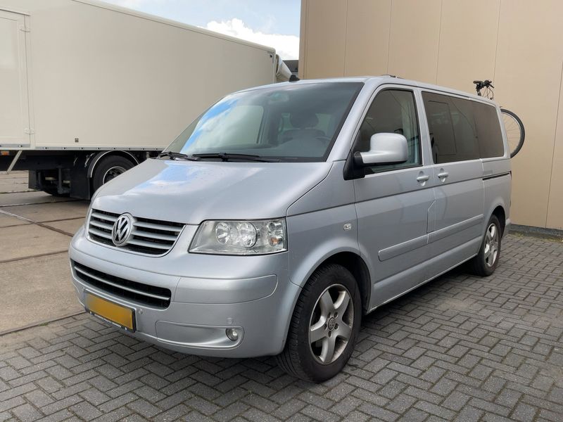 Volkswagen T5 Multivan 2.5 TDI — 1/8