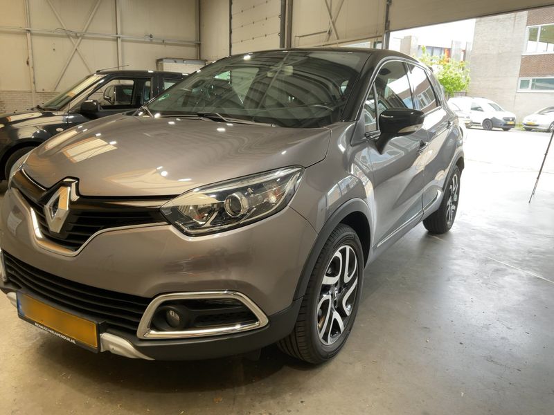 Renault Captur 1.2 TCe Energy — фото 1