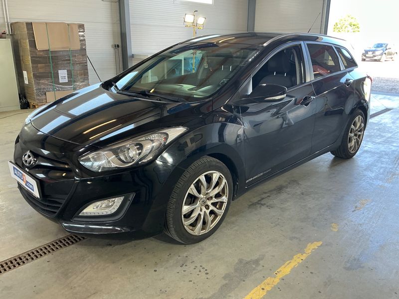 Hyundai i30 1.4 CRDi — 1/8
