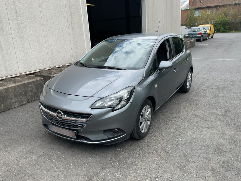 Opel Corsa 1.2 — 1/8