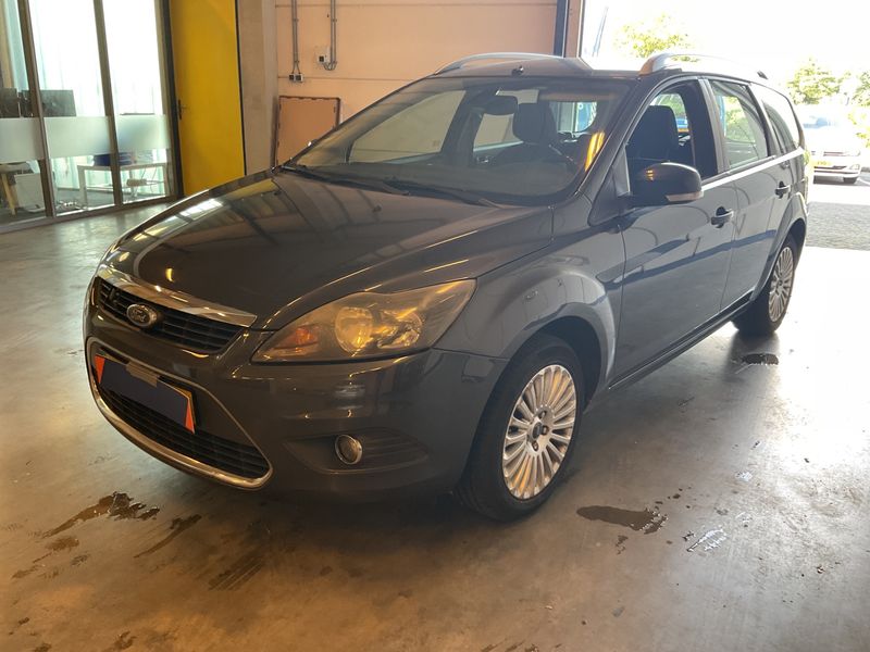 Ford Focus 1.8 Flexifuel — фото 1