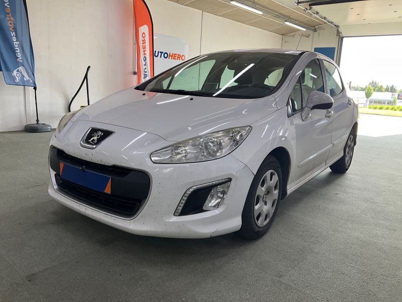 Peugeot 308 1.6 HDi — 1/8