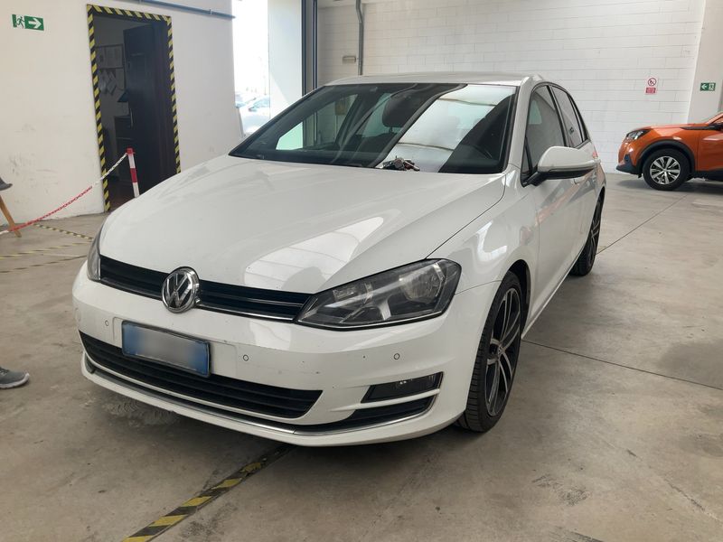 Volkswagen Golf VII 1.6 TDI — 1/8