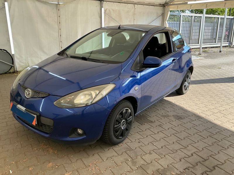 Mazda 2 1.5 — 1/8