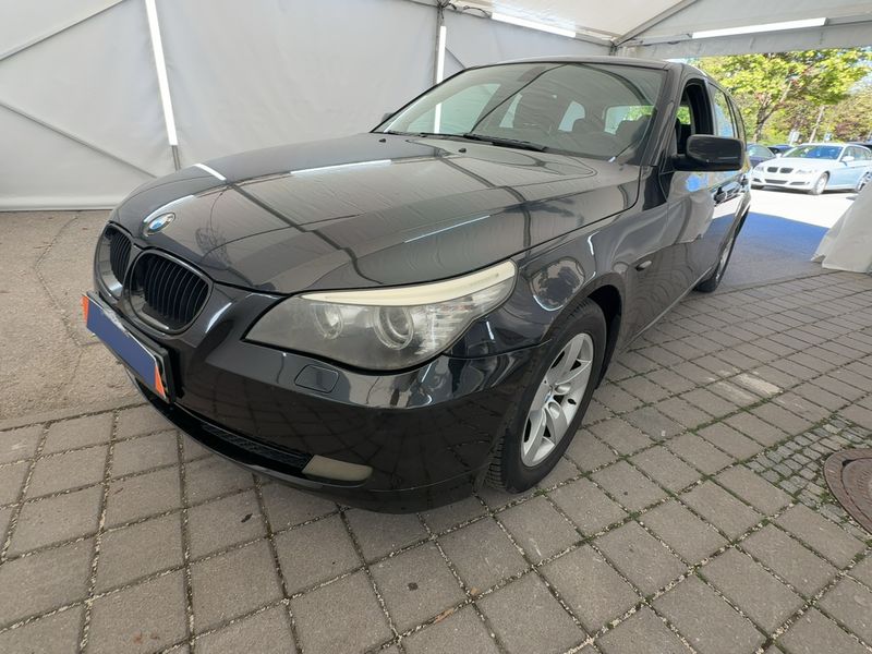 BMW 5er 520i — фото 1