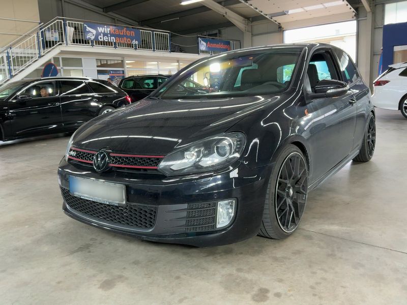 Volkswagen Golf VI 2.0 TSI — 1/8
