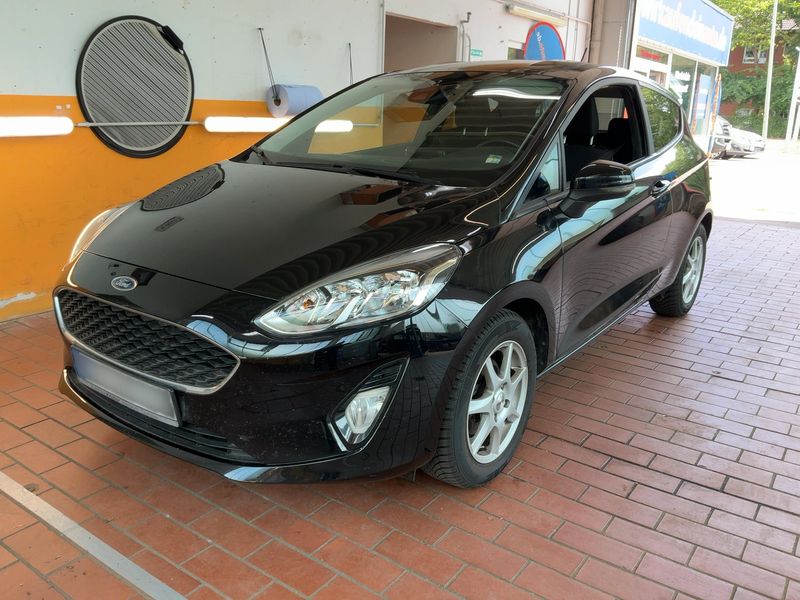 Ford Fiesta 1.1 — фото 1