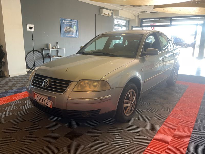 Volkswagen Passat 1.9 TDI — 1/8