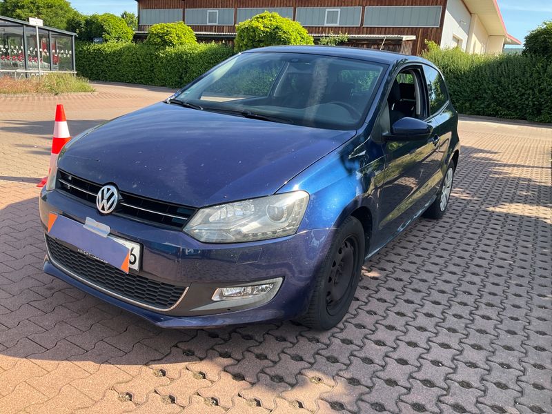 Volkswagen Polo 1.6 TDI — 1/8