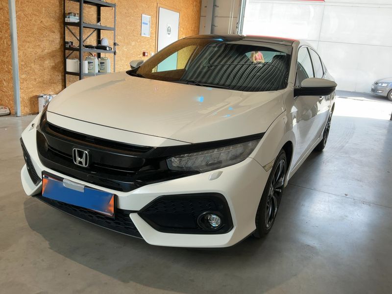 Honda Civic 1.0 VTEC — фото 1