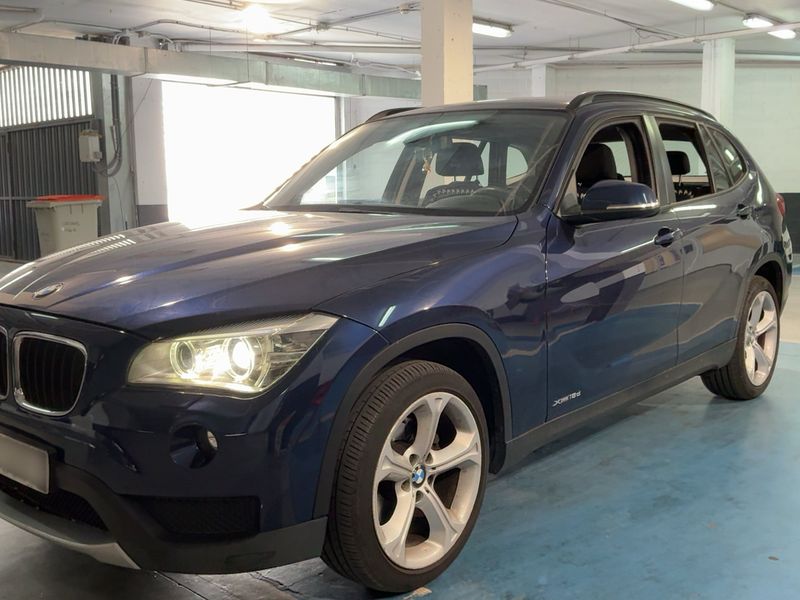 BMW X1 xDrive 18d — 1/8