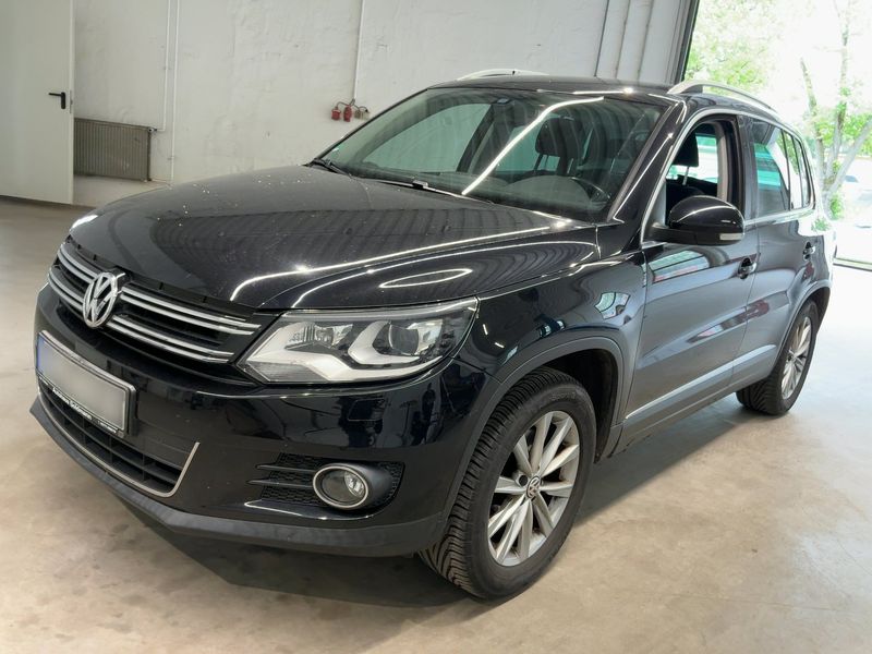 Volkswagen Tiguan 2.0 TSI — фото 1