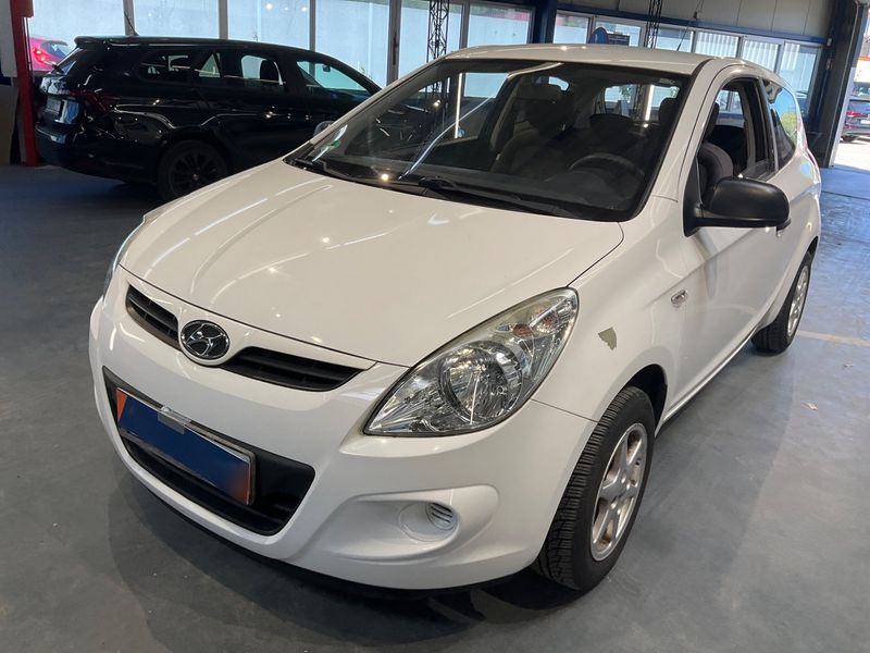 Hyundai i20 1.2 — 1/8