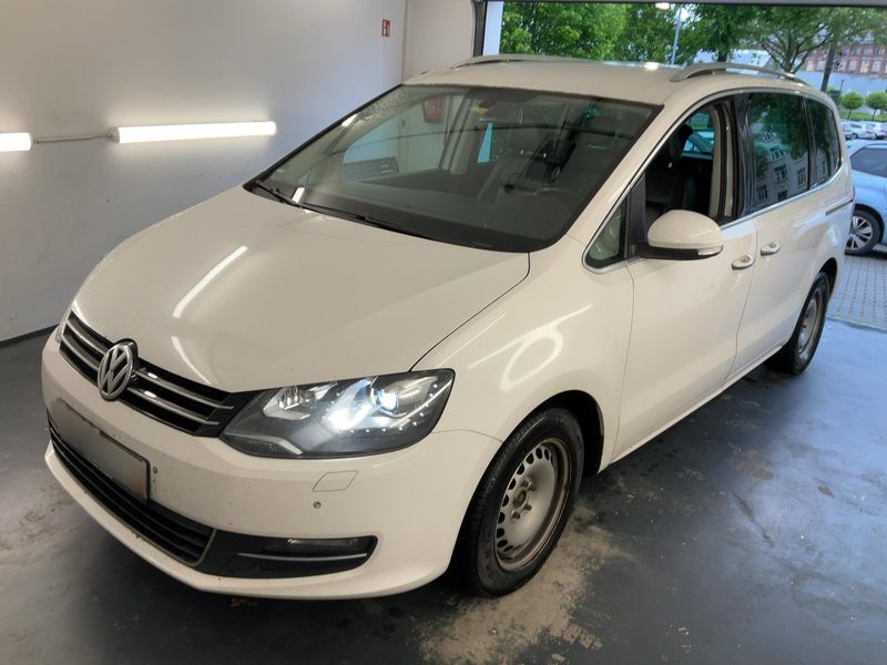 Volkswagen Sharan 2.0 TDI — 1/8