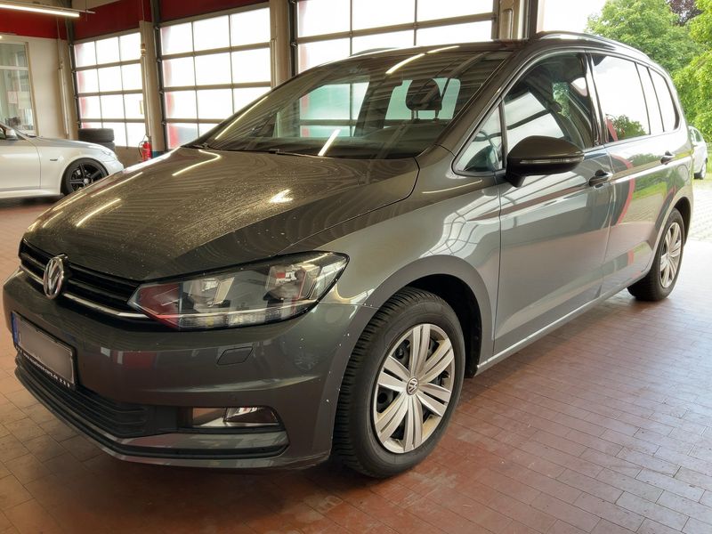 Volkswagen Touran 1.2 TSI — 1/8