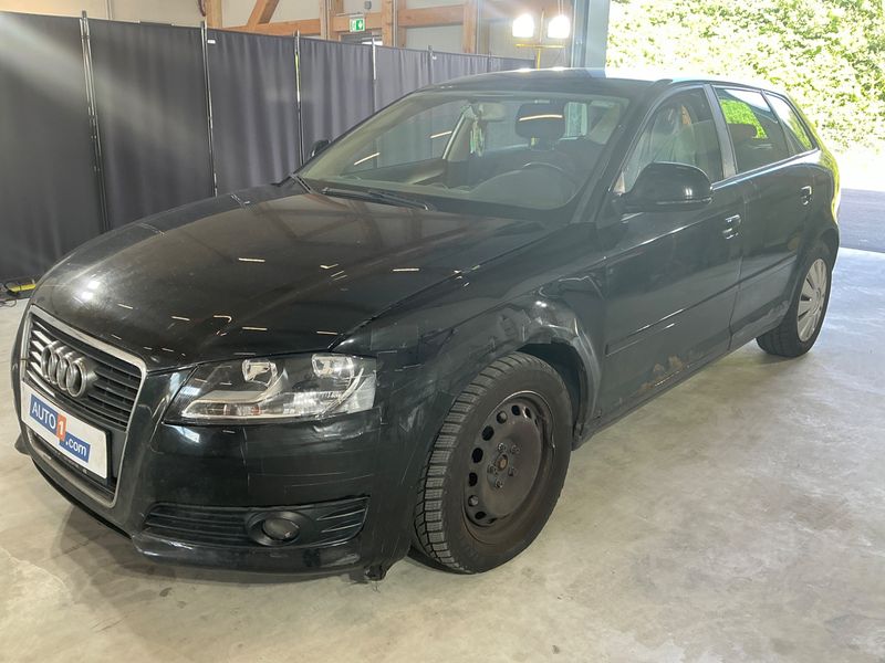 Audi A3 Sportback 1.6 — 1/8