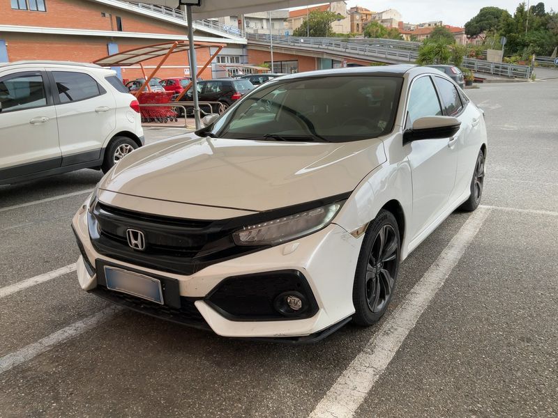 Honda Civic 1.0 VTEC — фото 1