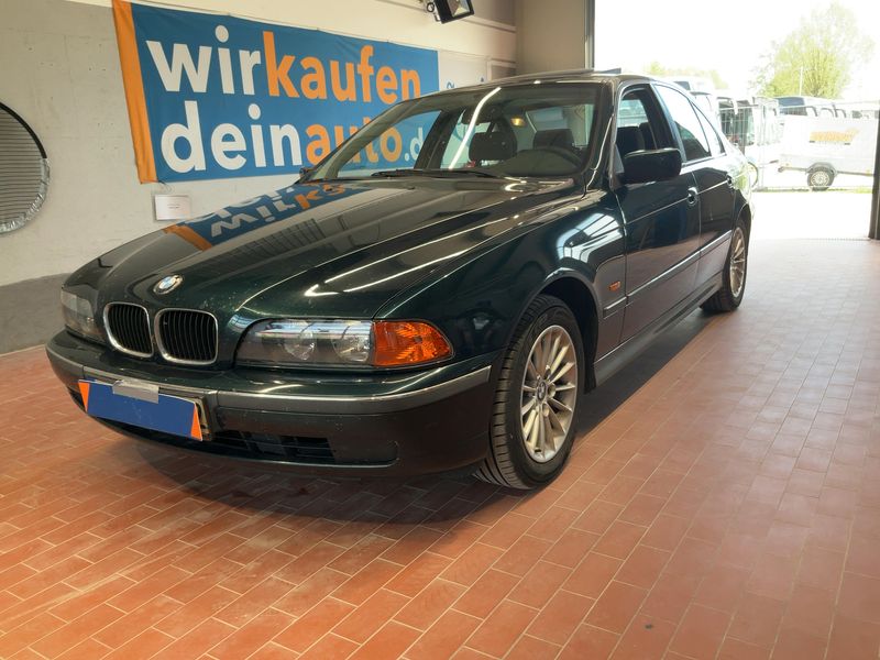 BMW 5er 520i — 1/8
