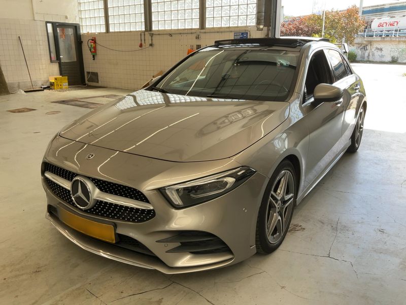 Mercedes-Benz A-Klasse A 220 — 1/8