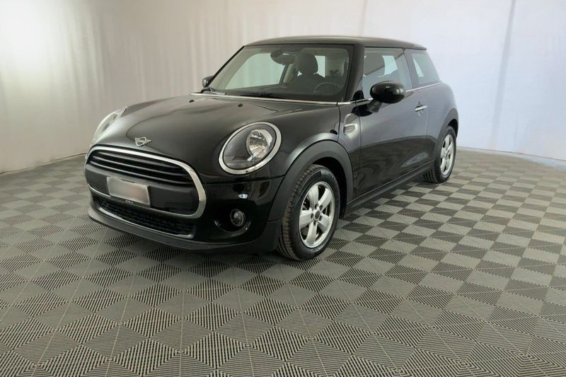 MINI MINI One — 1/8