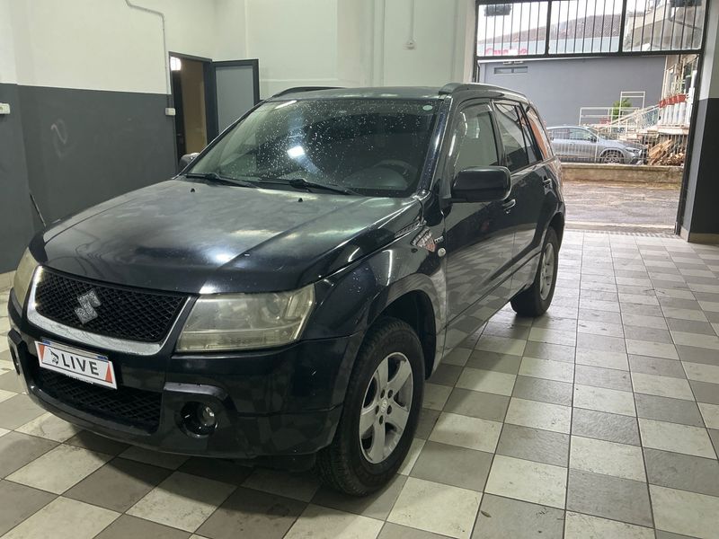 Suzuki Grand Vitara 1.9 DDiS — 1/8