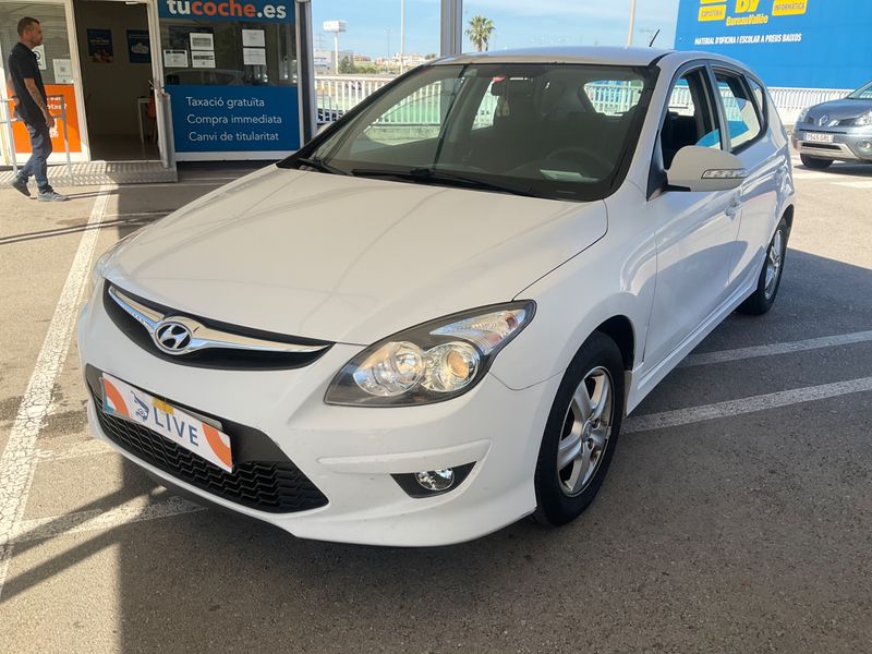 Hyundai i30 1.6 CRDi — 1/8