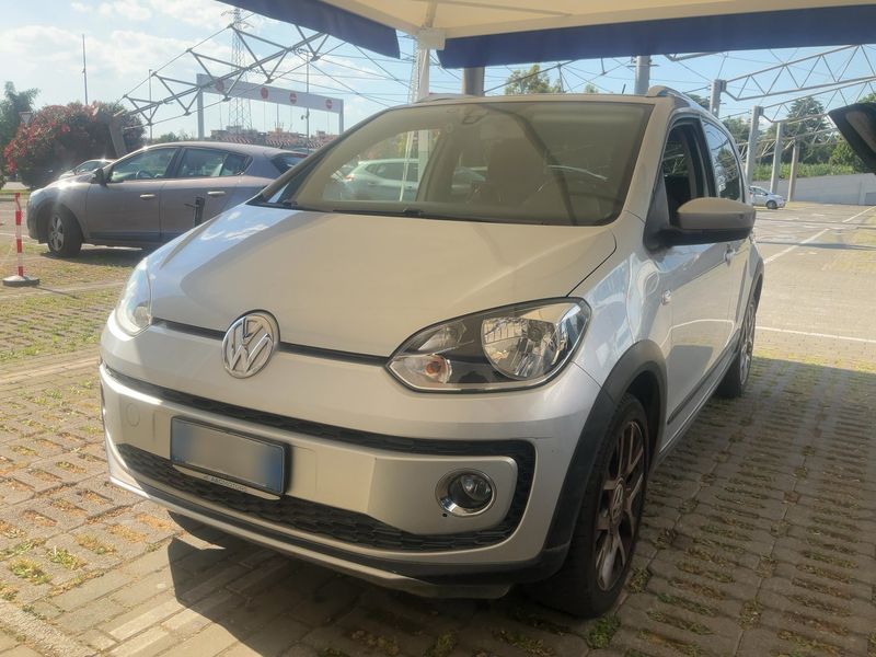 Volkswagen up! 1.0 — 1/8