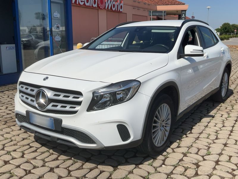 Mercedes-Benz GLA-Klasse GLA 200 d — 1/8