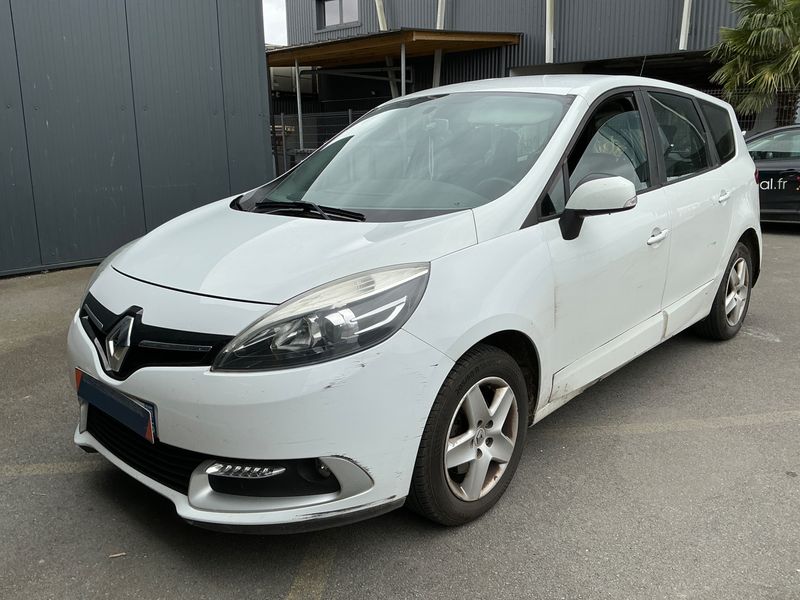 Renault Grand Scenic 1.5 dCi — фото 1