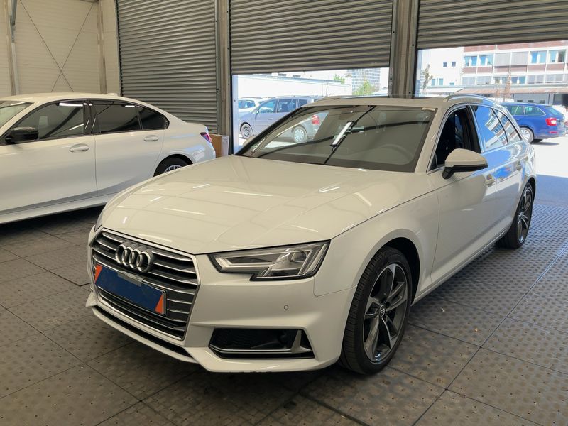 Audi A4 40 TDI — фото 1