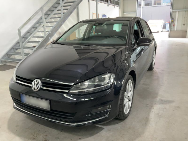 Volkswagen Golf VII 2.0 TDI — фото 1