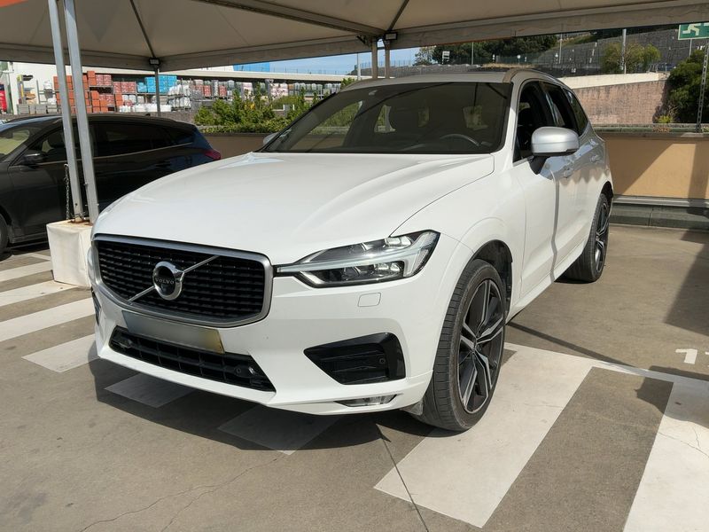 Volvo XC60 2.0 D4 — 1/8