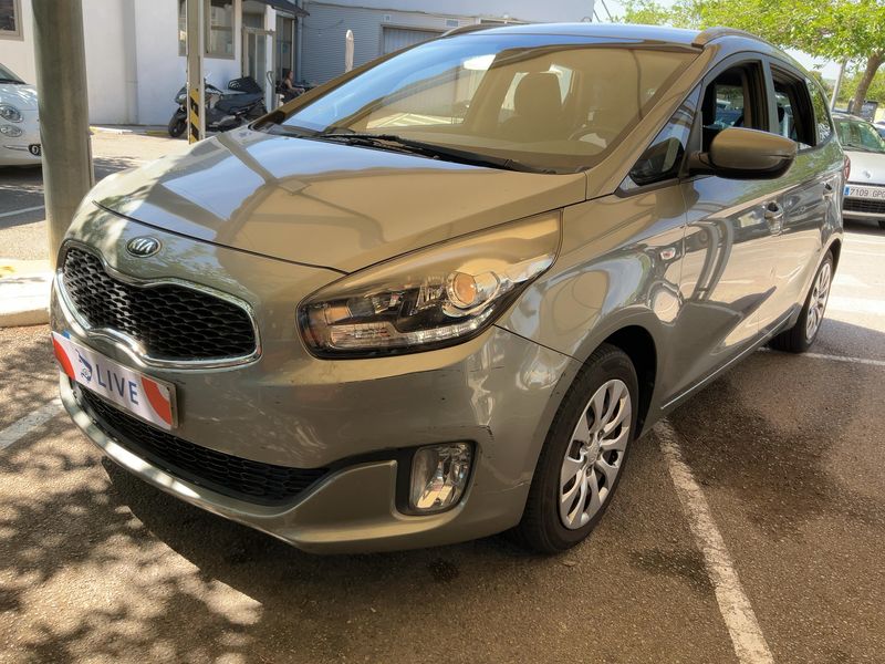 Kia Carens 1.6 GDI — 1/8