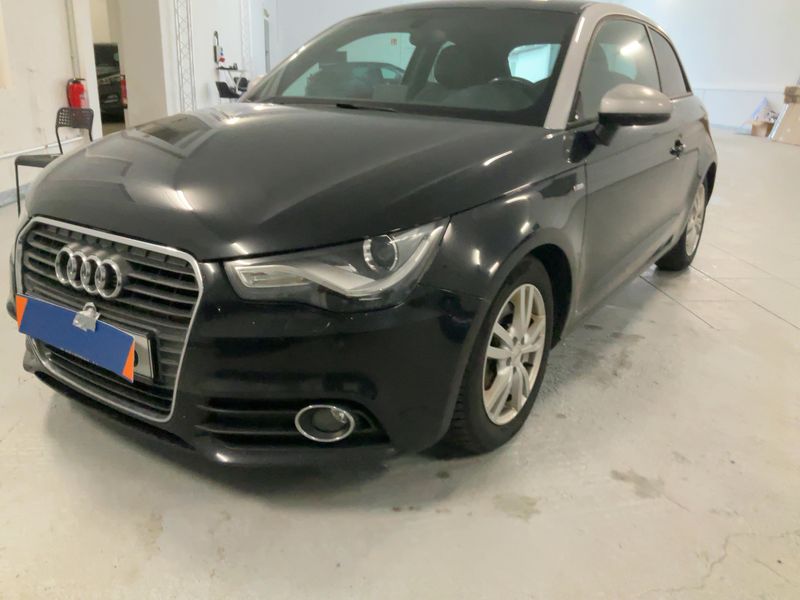 Audi A1 1.6 TDI — фото 1