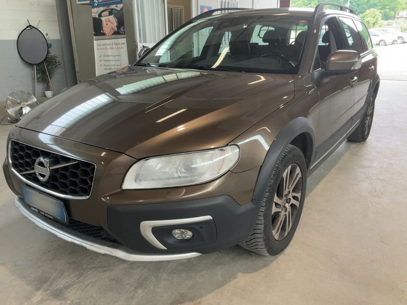 Volvo XC70 2.4 D4 — 1/8