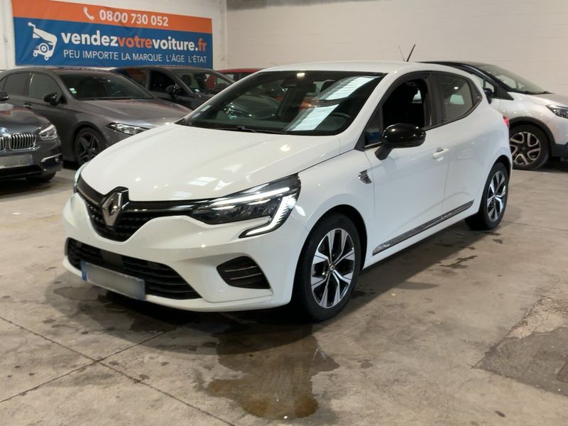 Renault Clio 1.6 Hybrid E-Tech — 1/8