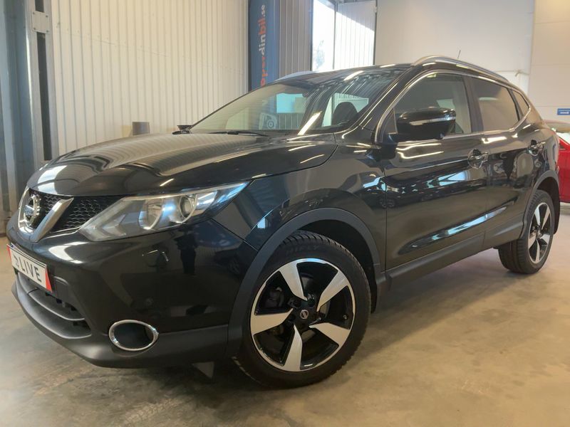 Nissan Qashqai 1.2 — 1/8