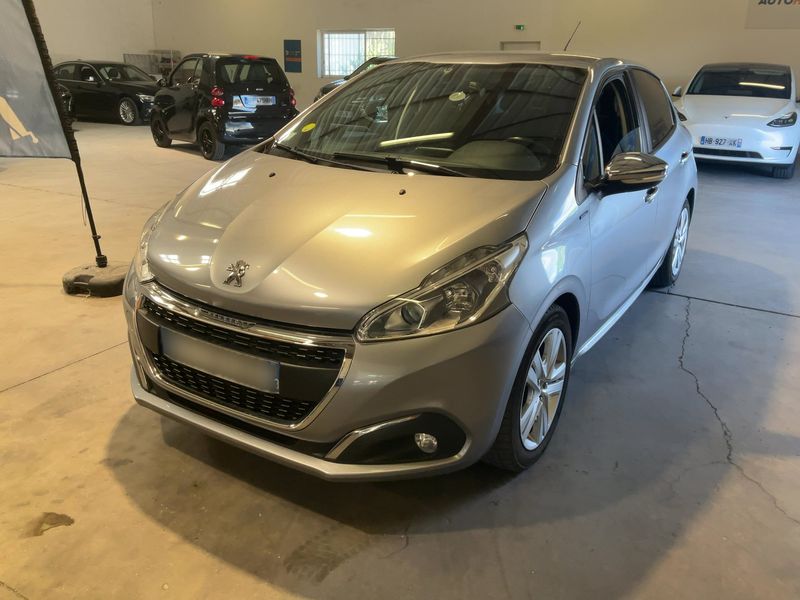Peugeot 208 1.5 Blue-HDi — фото 1