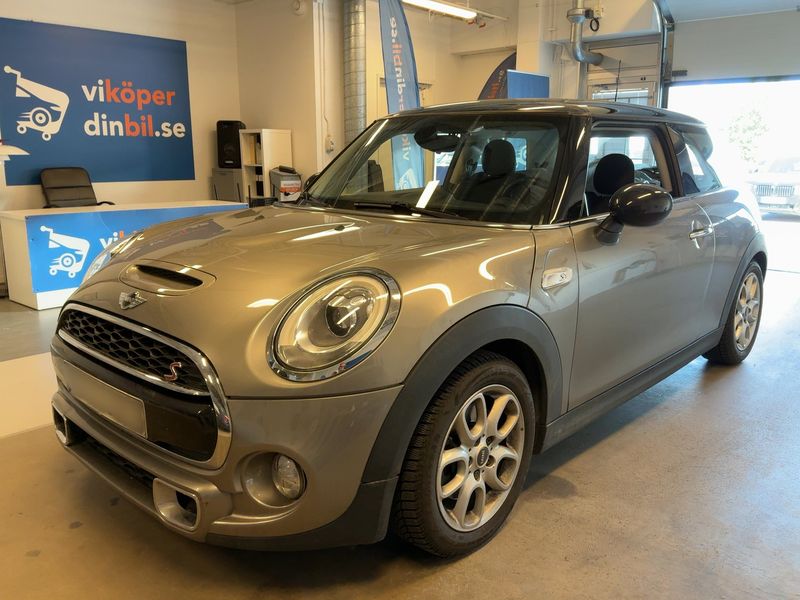 MINI MINI Cooper S — 1/8