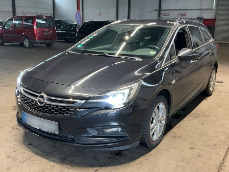 Opel Astra 1.6 CDTI — 1/8