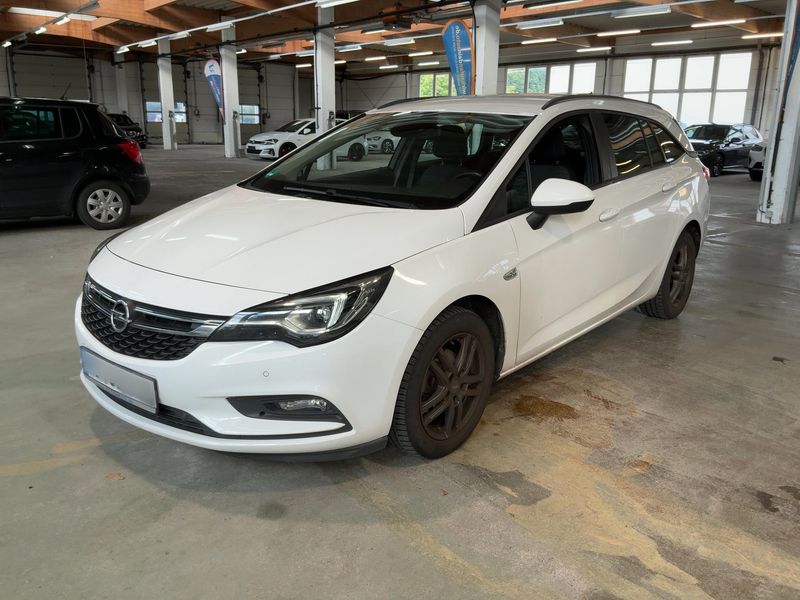 Opel Astra 1.6 CDTI DPF — фото 1