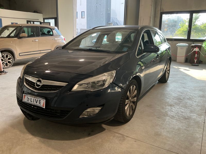 Opel Astra 1.7 CDTI — фото 1