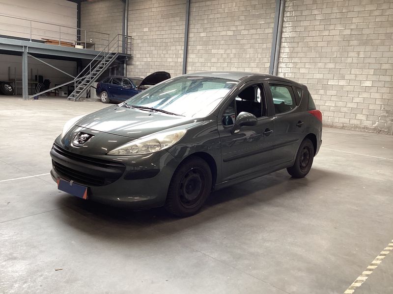 Peugeot 207 1.4 — 1/8