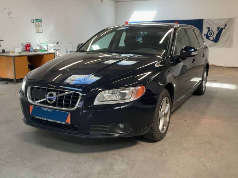 Volvo V70 1.6 T4 — 1/8